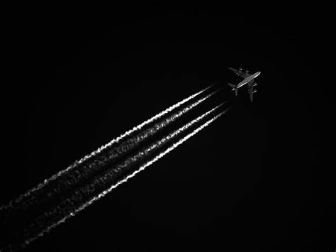 Discover more than 75 black plane wallpaper - 3tdesign.edu.vn