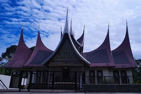 7 Gambar Rumah Gadang Modern yang Kekinian. Keren dan Minimalis!