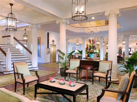 The Moana Surfrider Hotel of Waikiki, Hawaii—Elegance for the Ages | Luxe Beat Magazine