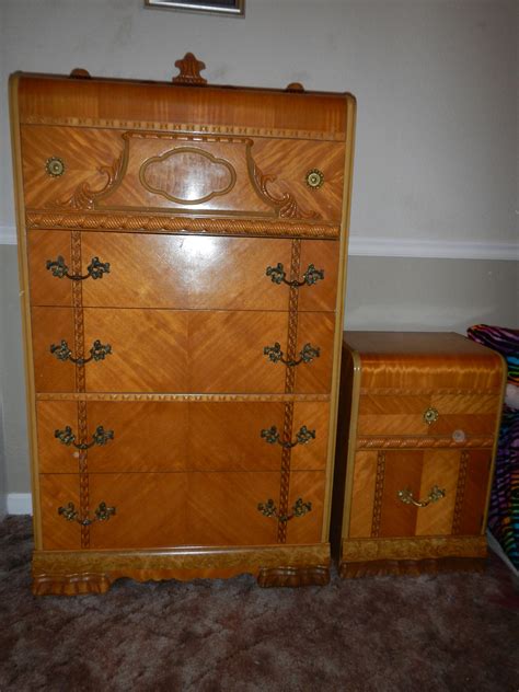 1947 Birch Art Deco Waterfall Bedroom Set For Antiques Com Classifieds