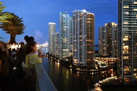 10 Best Rooftop Bars in Miami - Party Under the Stars in the Balmy City – Go Guides