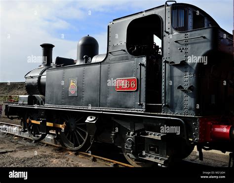 GWR 1400 Class 0-4-2T No 1466 stands outside the shed at Didcot Railway Centre Stock Photo - Alamy