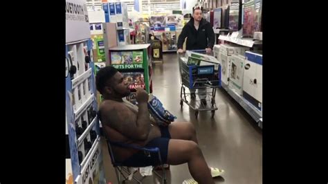 FatboySSE Chilling and eating in Walmart - YouTube