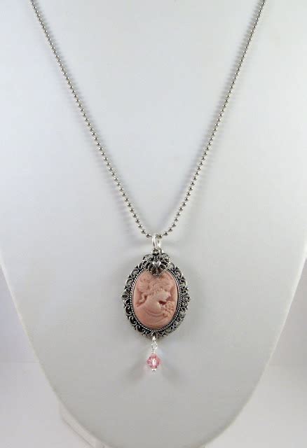 Pink Victorian Cameo Necklace, Romantic Jewelry on Luulla