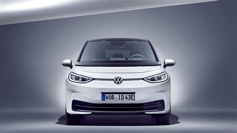 VW new logo isn't very different from its previous one