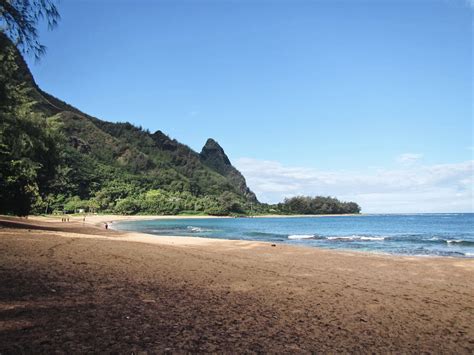 5 BEACHES YOU MUST SEE ON KAUAI'S NORTH SHORE - The Travel Edit by ...