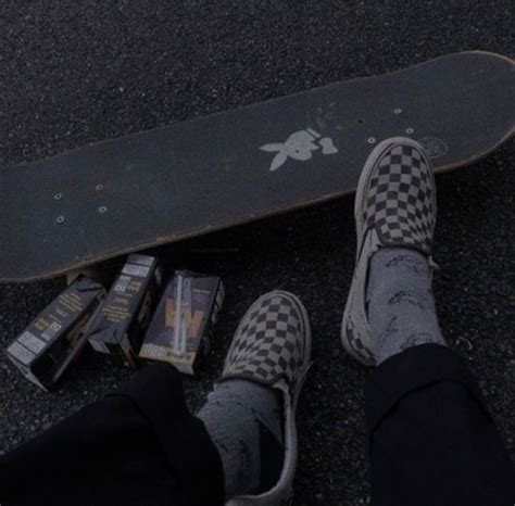 grunge skate mood | Skateboard aesthetic, Skateboard design, Skaters aesthetic