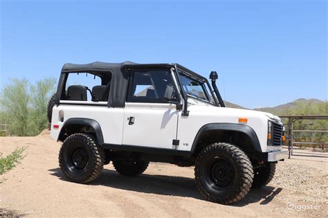 Land Rover Defender 90 Convertible SUV Classic | Rent this location on Giggster