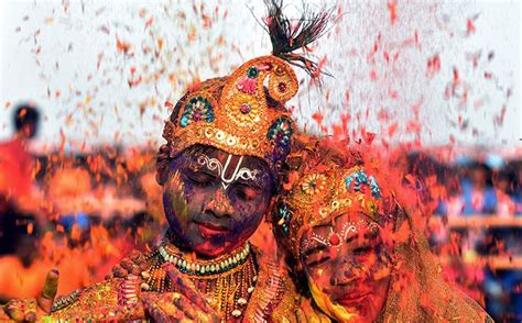 13 Pictures That Show How Festival Of Colours 'Holi' Is Celebrated In Barsana, Mathura