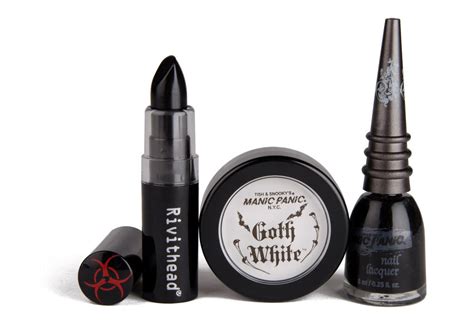 Gothic Makeup Kit | Saubhaya Makeup