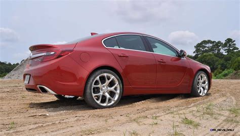 2015 Buick Regal GS AWD 43