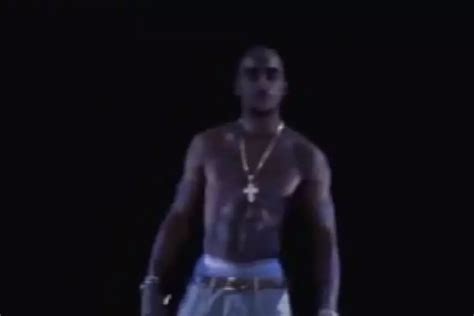 A Creepy Tupac Shakur Hologram Performed at Coachella