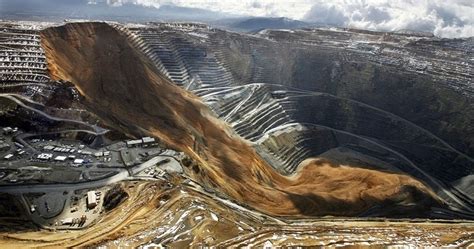 Bingham Canyon Mine Landslide | Amusing Planet