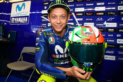 Rossi unveils 'Mugiallo' helmet | MotoGP™ Yamaha Motogp, Valentino Rossi 46, Vr46, Helmet, Goat ...