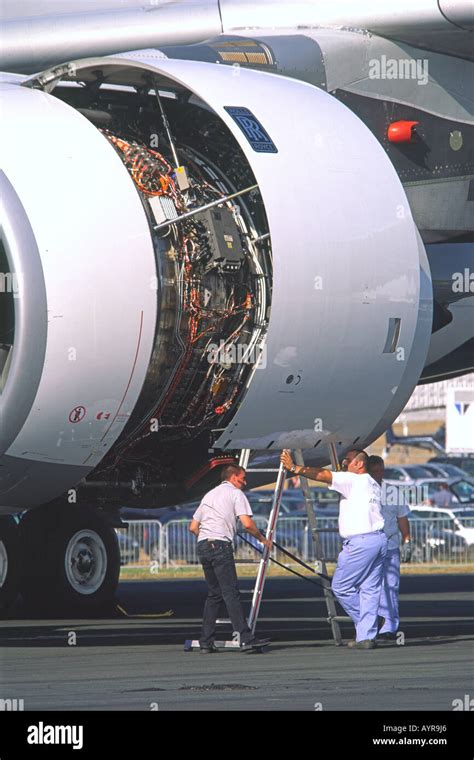 Rolls Royce Trent 900 jet engine maintenance checks on an Airbus A380, Farnborough, UK Stock ...