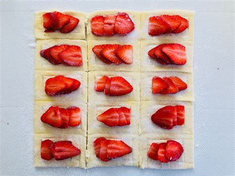 MINI STRAWBERRY TARTS – Sweet Baking Adventures