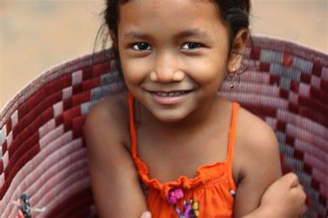 Chuck Kuhn's Cambodia : Cambodia Children Love and Smile