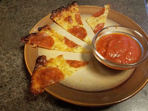 Pizza Chips – Keto Plates