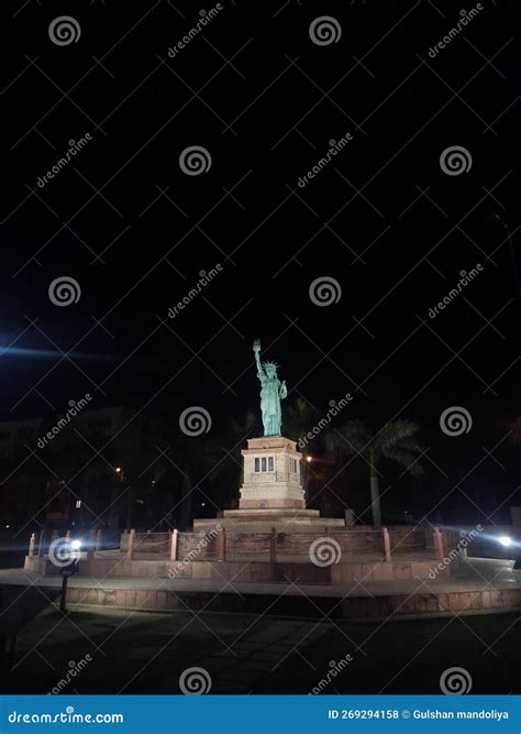 Statue of Liberty Night View Stock Photo - Image of midnight, house ...