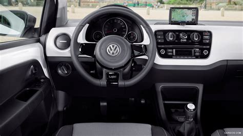 Volkswagen UP! - Interior | Caricos