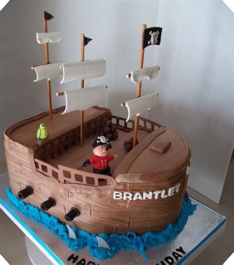 Bobbie's Cakes and Cookies: A Pirate Ship Cake - Arrrrrgh!!!