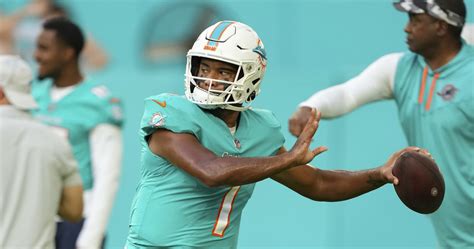 Tua Tagovailoa Named Dolphins Captain After 'Resounding' Support from Players | News, Scores ...