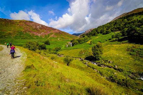 Snowdonia & Peaks District National Parks - ATW Trip Day #43 - Happy Hoppe