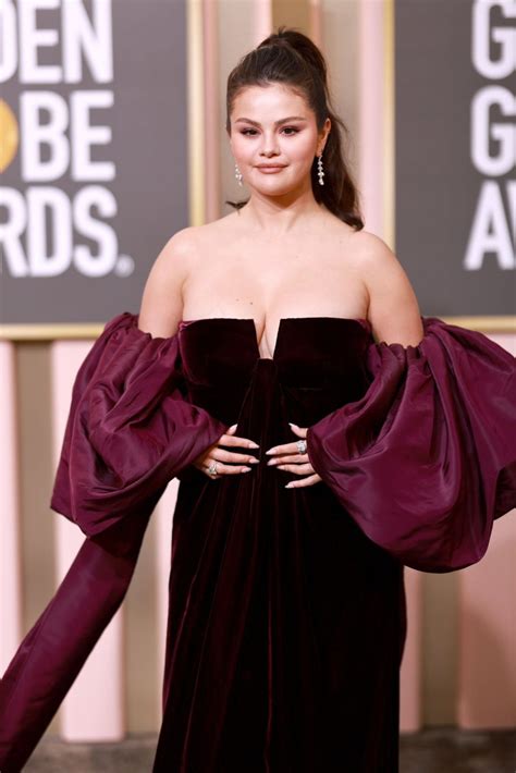 Selena Gomez wore Valentino Couture @ Golden Globes 2023