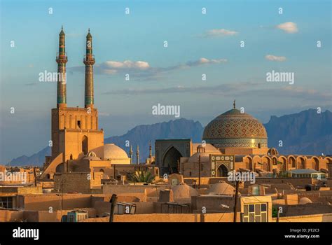 Yazd city hi-res stock photography and images - Alamy