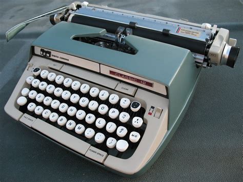 Best Portable Manual Electric Typewriter 2022 (Top 5) | True Top 5 Review