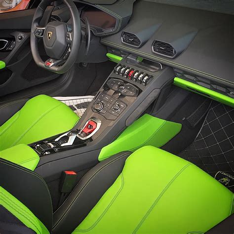 Descubrir 43+ imagen interior lamborghini huracán - Abzlocal.mx