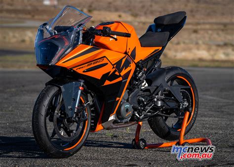 KTM RC 390 Review – Track test with Rennie | MCNews