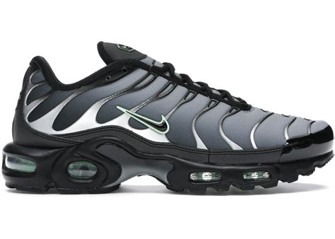 Nike Air Max Plus Black Particle Grey Vapour Green - CZ7552-001