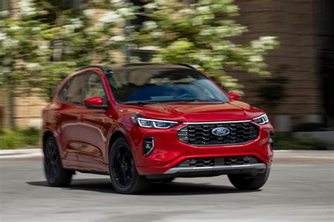 Ford Reveals the Sporty and Efficient 2023 Escape | U.S. News