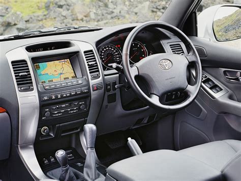 cars blog: Toyota Land Cruiser Prado