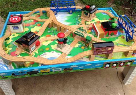 Track and Road Deluxe Set | Thomas Wooden Railway Wiki | Fandom