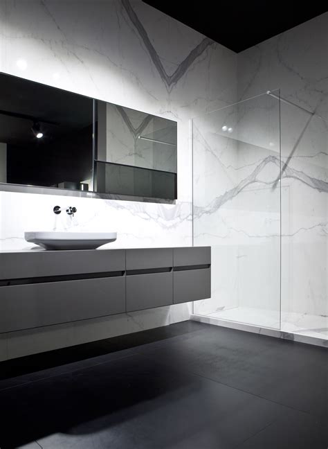 Calacatta Porcelain Tile Bathroom