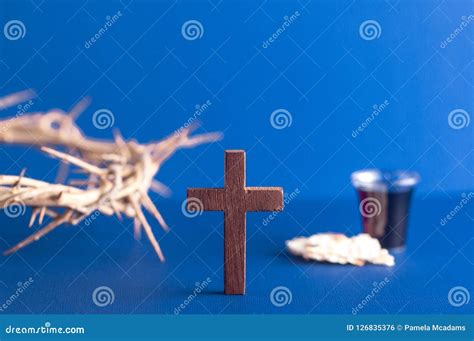 Symbolen Van Christendom En De Heilige Communie Stock Foto - Image of godsdienstig, geest: 126835376