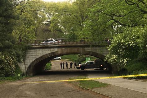 Man found dead hanging from Central Park overpass