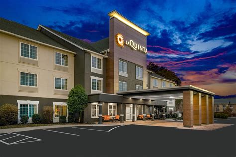 La Quinta Inn & Suites by Wyndham Cookeville | Cookeville, TN Hotels