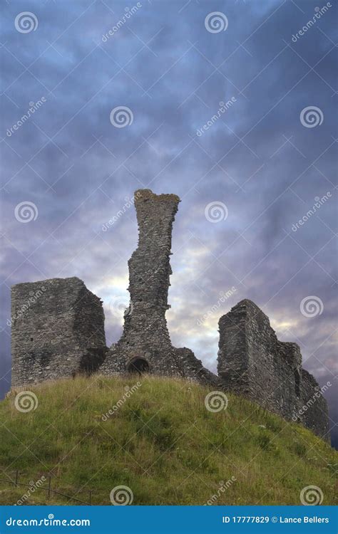 Ancient Castle Ruins on Hill Stock Image - Image of power, stronghold: 17777829