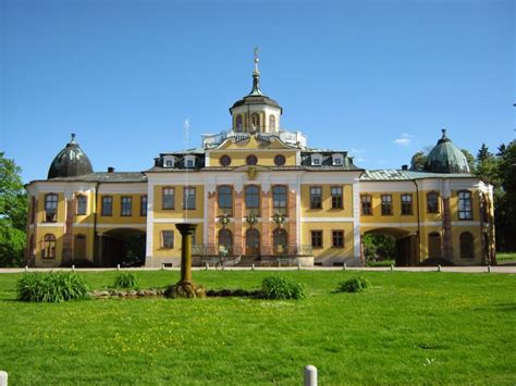 Schloss Belvedere | Castle, World heritage sites, Farm buildings