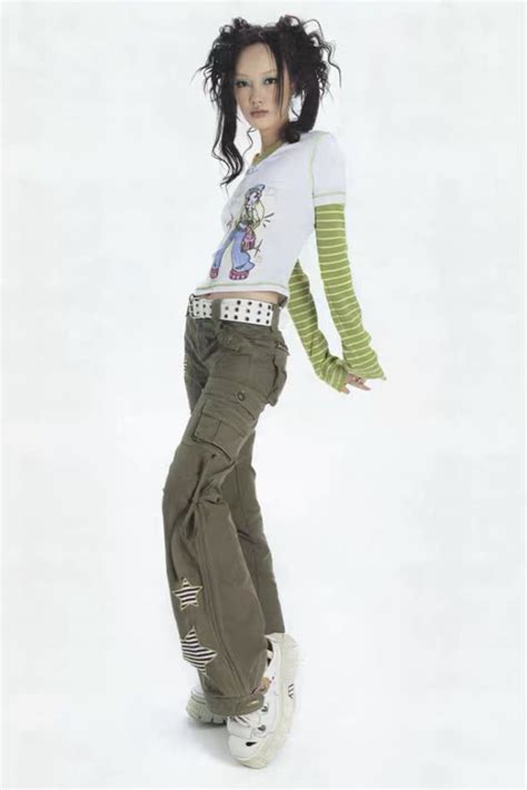 y2k 90s fashion grunge | 2000s japanese fashion, Fashion, 2000s fashion outfits