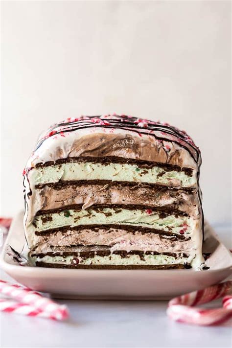 Holiday Ice Cream Sandwich Cake [VIDEO] - The Recipe Rebel