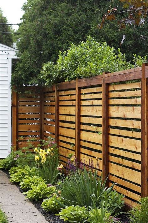 20+30+ Painted Wood Fence Ideas – HOMYRACKS