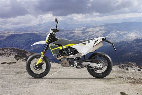 Discontinued Husqvarna 701 Supermoto Features & Specs | Zigwheels