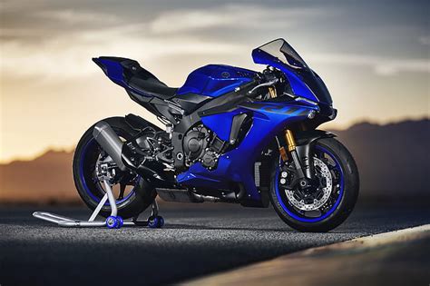 HD wallpaper: 4K, 2018, Yamaha YZF-R1 | Wallpaper Flare