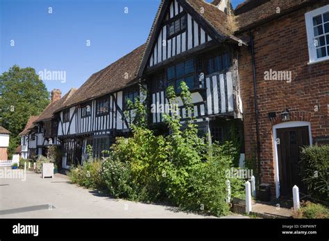 Chilham square chilham kent england hi-res stock photography and images ...