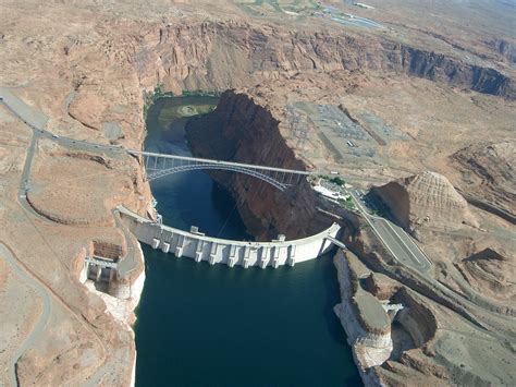 File:Glen Canyon Dam Lake Powell, Arizona.JPG - Wikipedia