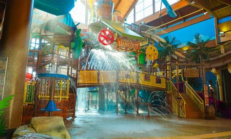 Castaway Bay Hotel, Sandusky: Ohio Water Park Resort & Hotel | Groupon ...